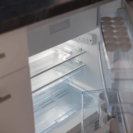 Апартаменты Urban Oasis With Queen Bed And View Be-54