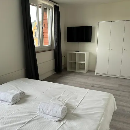 아파트 Urban Oasis With Queen Bed And View Be-54 취리히