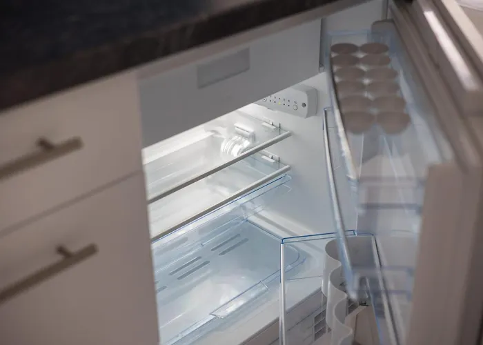 Apartment Urban Oasis With Queen Bed And View Be-54